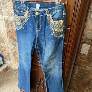 Vintage Cache embroidered jeans EUC